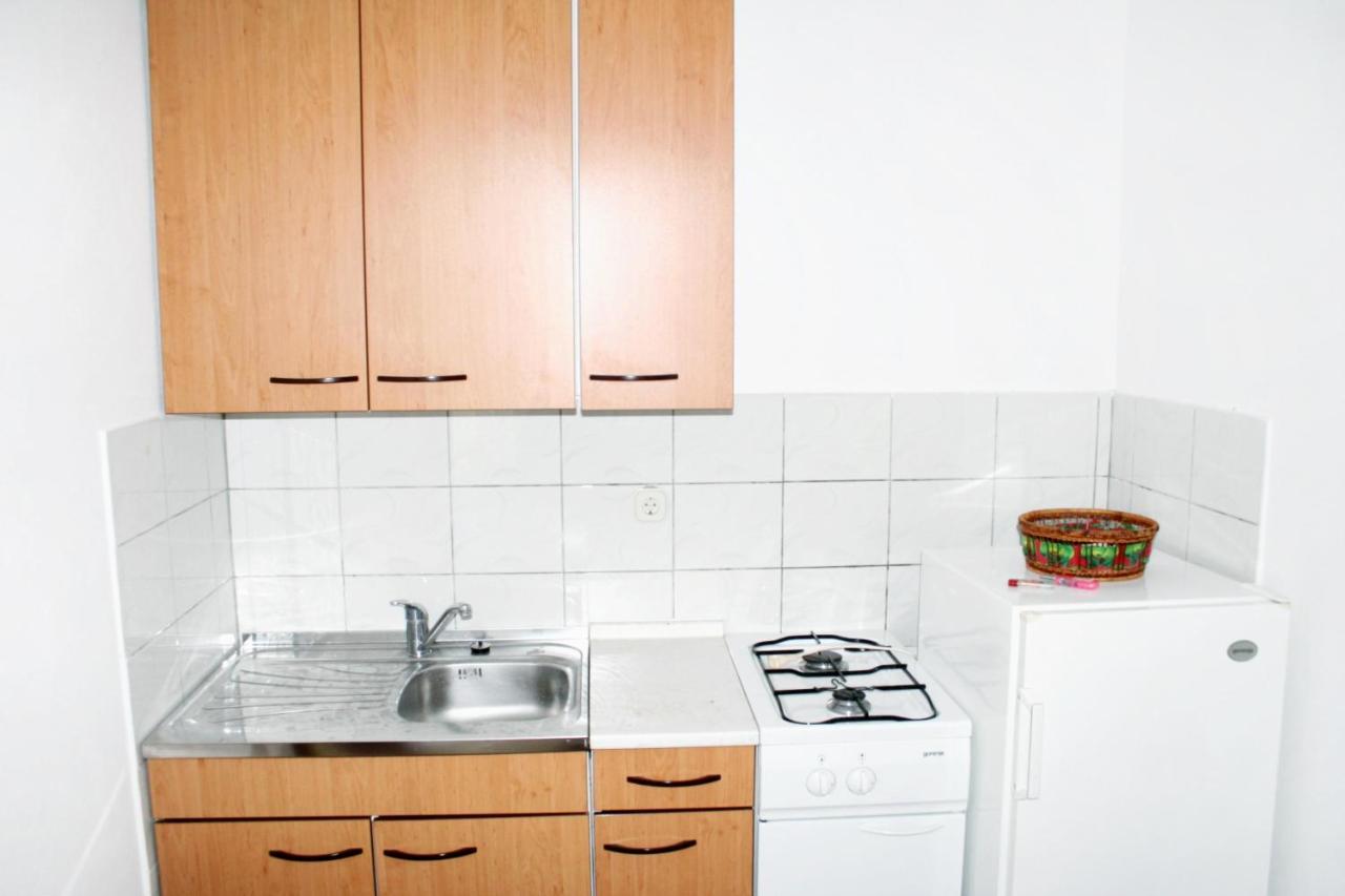 Apartments By The Sea Mandre, Pag - 3084 Kolan Ngoại thất bức ảnh