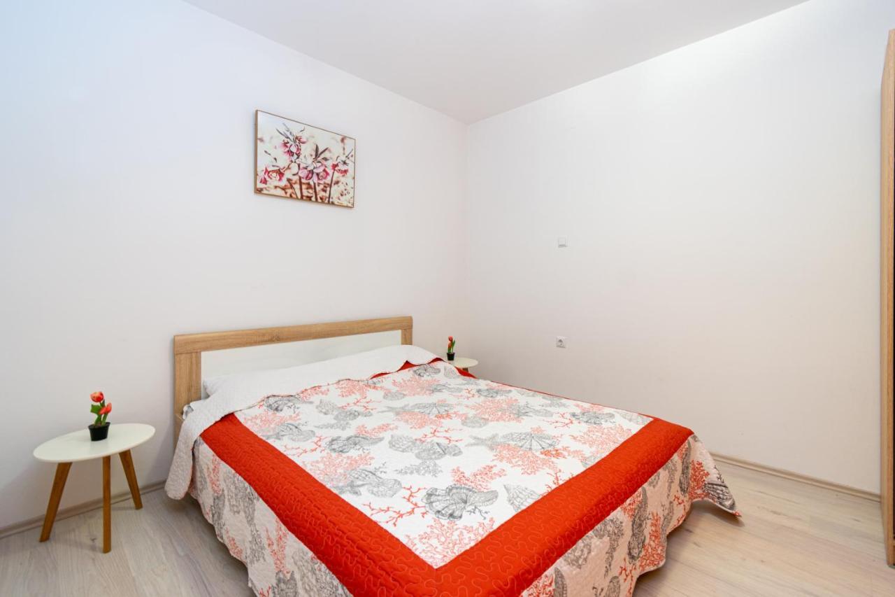 Apartments By The Sea Mandre, Pag - 3084 Kolan Ngoại thất bức ảnh