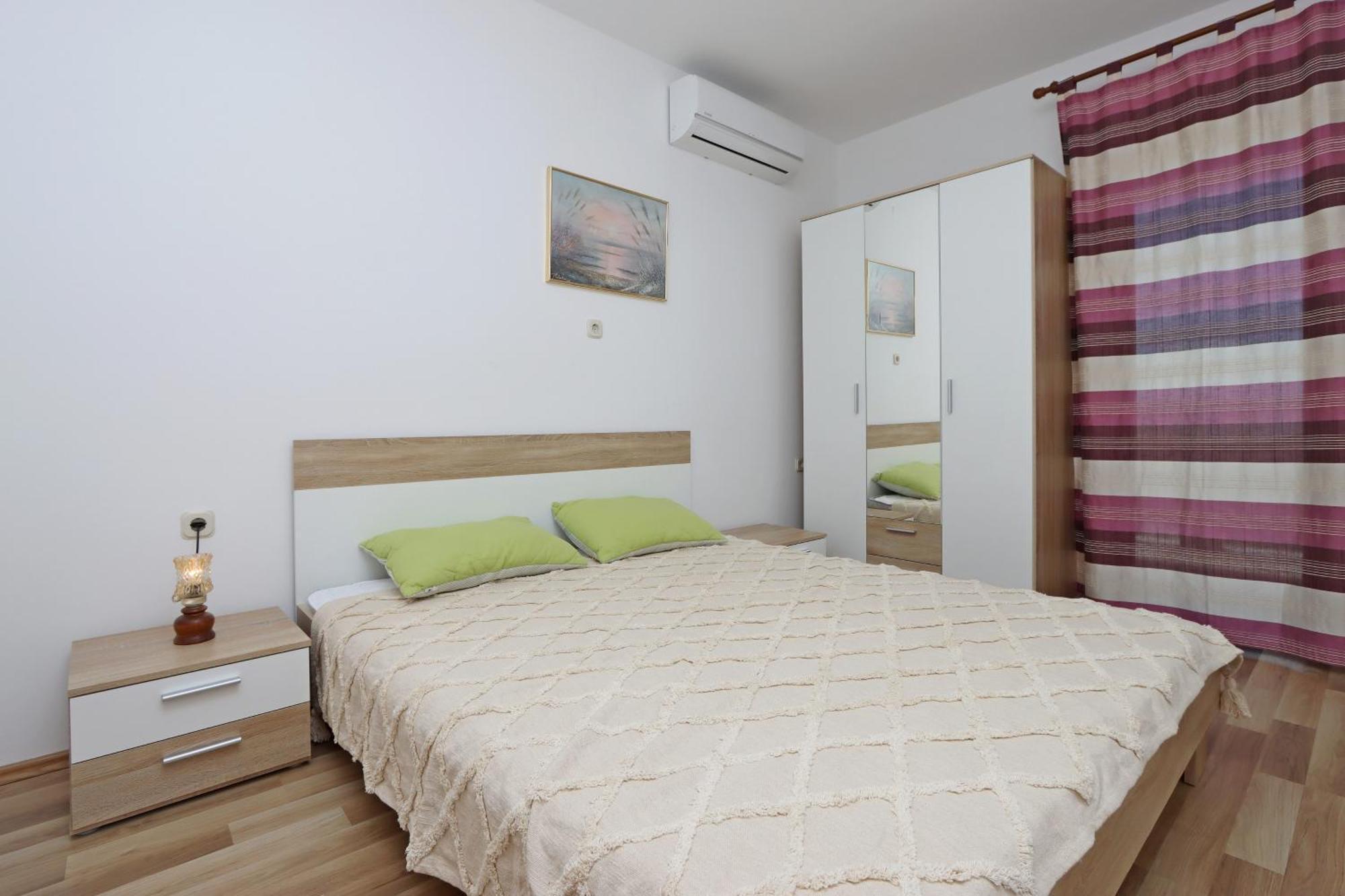 Apartments By The Sea Mandre, Pag - 3084 Kolan Ngoại thất bức ảnh