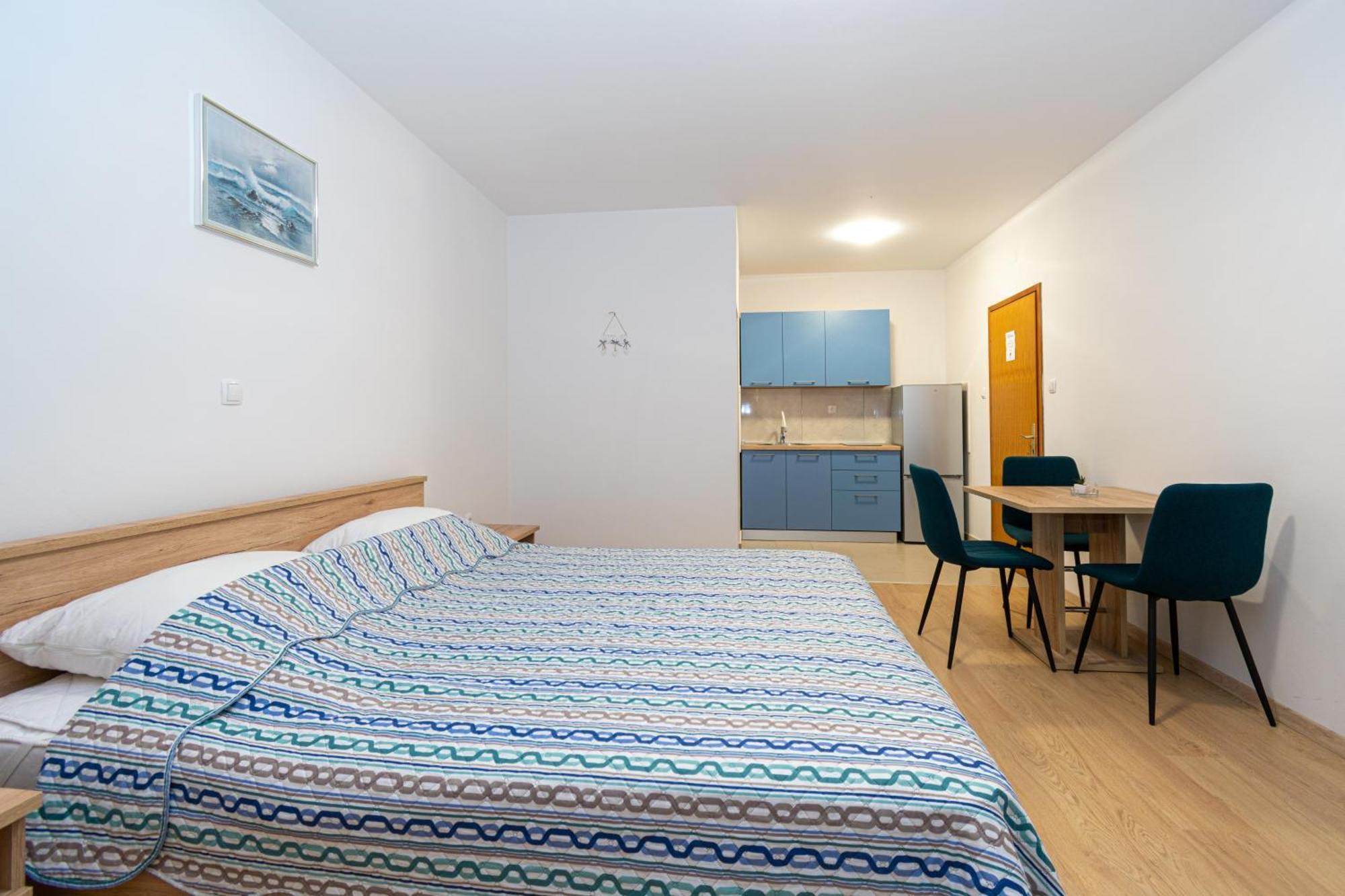 Apartments By The Sea Mandre, Pag - 3084 Kolan Phòng bức ảnh