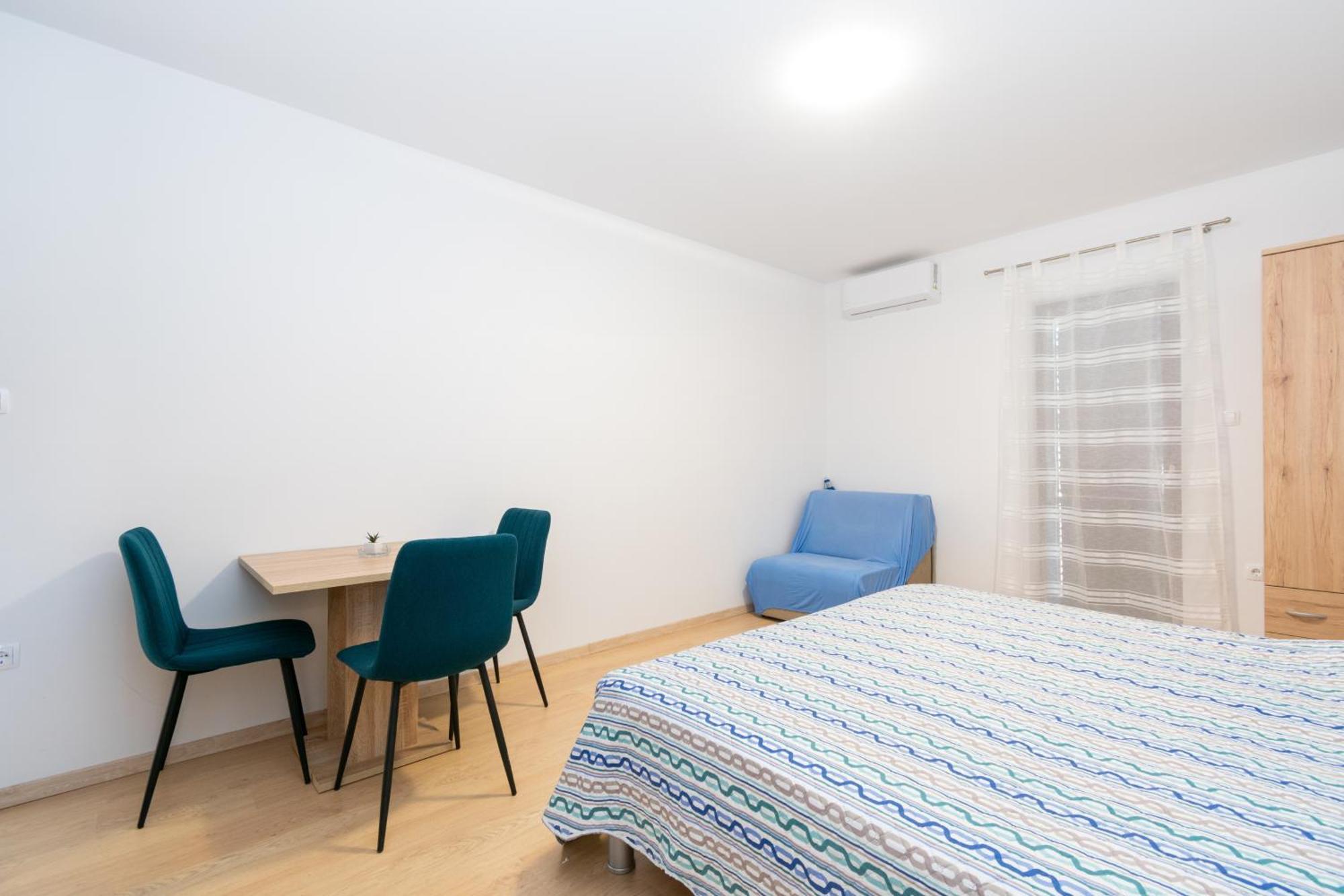 Apartments By The Sea Mandre, Pag - 3084 Kolan Phòng bức ảnh